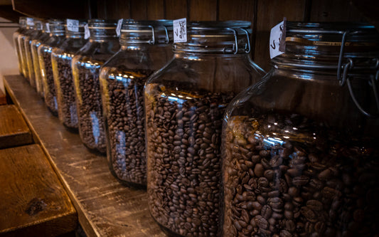 Kaffee aufbewahren: Wie lange sind Kaffeebohnen haltbar?